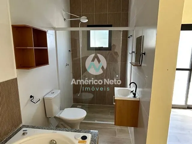 Casa 2 quartos e 3 banheiros, à venda, no bairro Olímpico em São Caetano do Sul