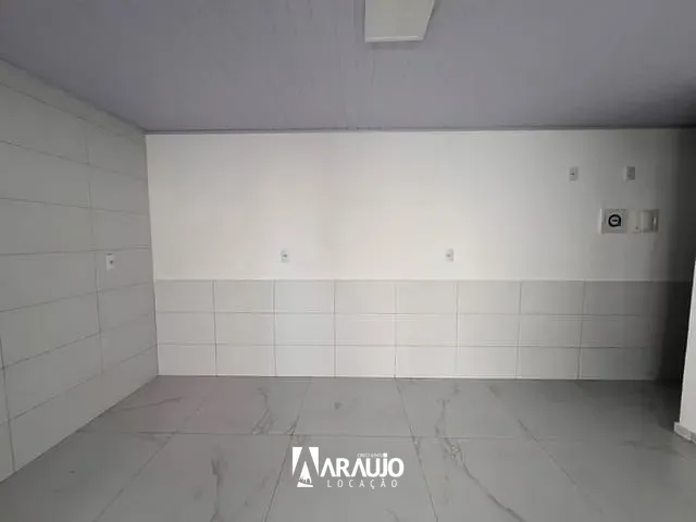 Casa com 40m² 2 quartos e 1 banheiro, para alugar, no bairro Cordeiros em Itajaí