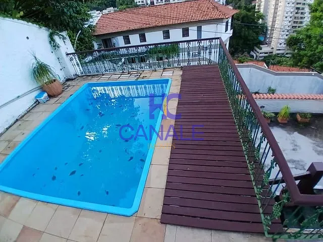 Casa com 550m² 4 quartos e 5 banheiros, à venda, no bairro Laranjeiras em Rio de Janeiro