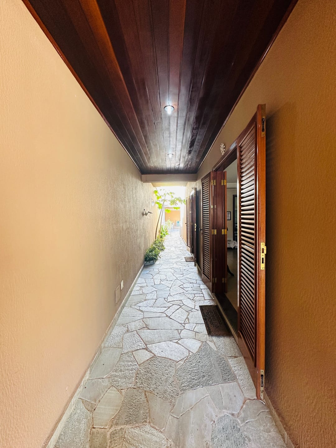 Casa à venda com 3 quartos, 189m² - Foto 3