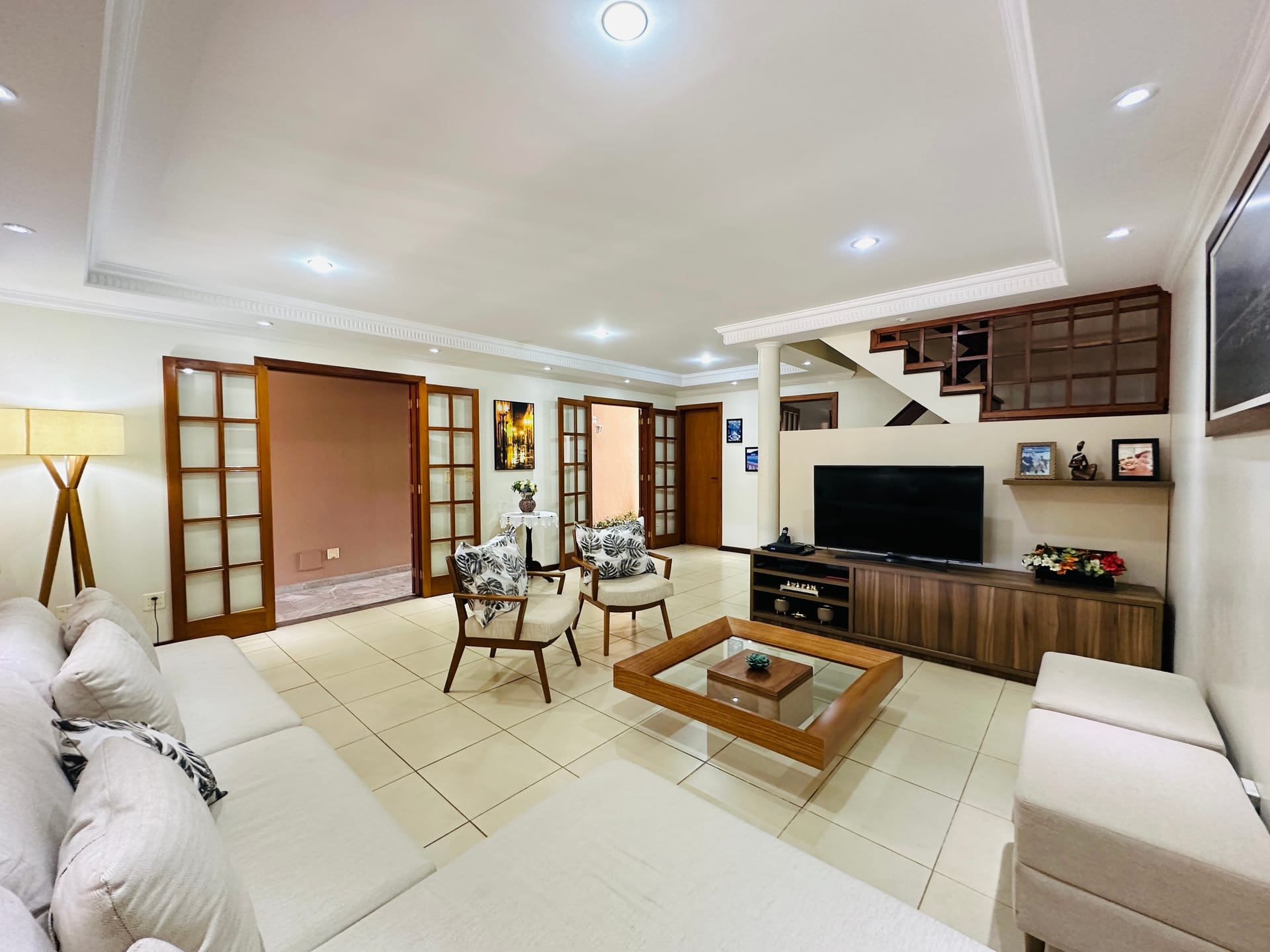 Casa à venda com 3 quartos, 189m² - Foto 7