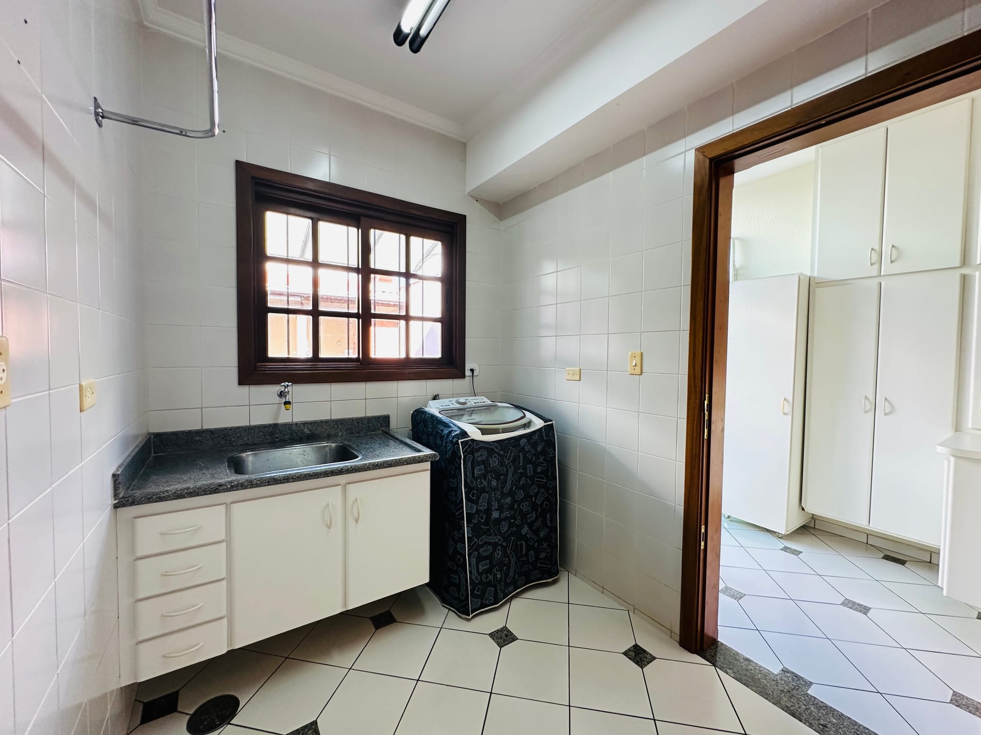 Casa à venda com 3 quartos, 189m² - Foto 13