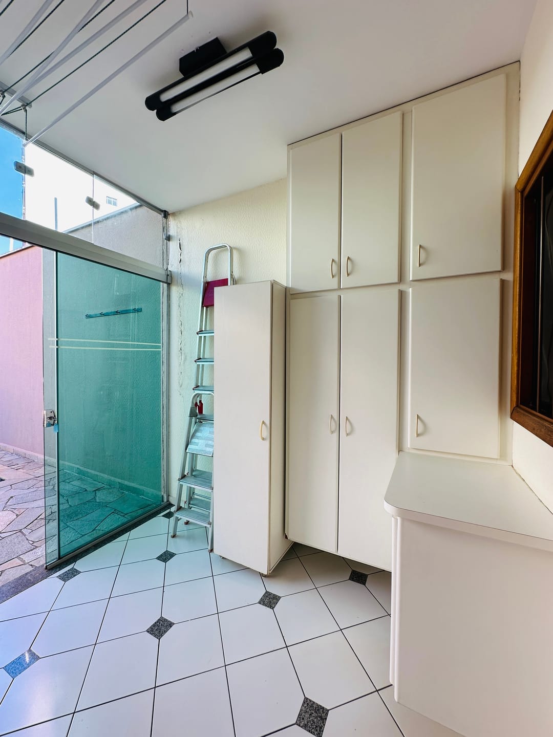 Casa à venda com 3 quartos, 189m² - Foto 14