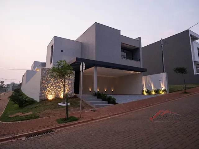 Casa 3 quartos e 3 banheiros, à venda, no bairro Loteamento Residencial Florais Do Lago em Apucarana