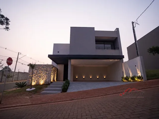 Casa 3 quartos e 3 banheiros, à venda, no bairro Loteamento Residencial Florais Do Lago em Apucarana