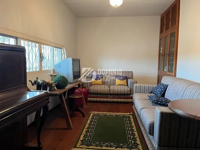 Casa com 307m² 5 quartos e 3 banheiros, à venda, no bairro Estados Unidos em Uberaba