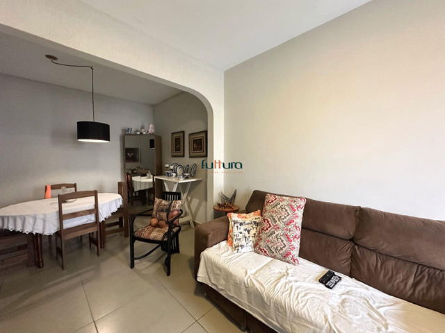 Casa com 240m² 3 quartos e 2 banheiros, à venda, no bairro Feliz em Goiânia