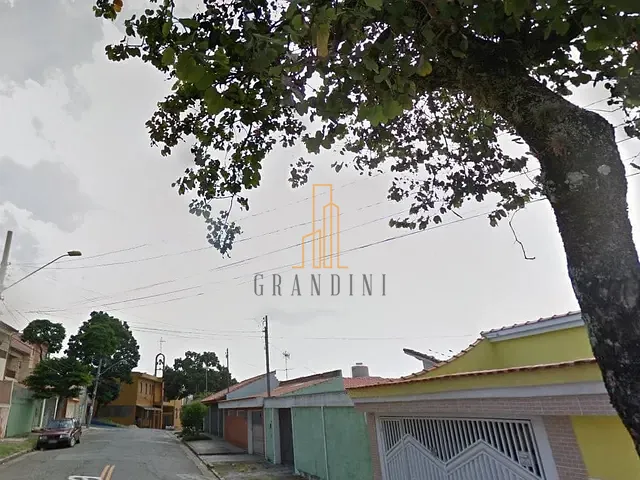 Casa com 250m² 2 quartos e 1 banheiro, à venda, no bairro Vila Curuçá em Santo André