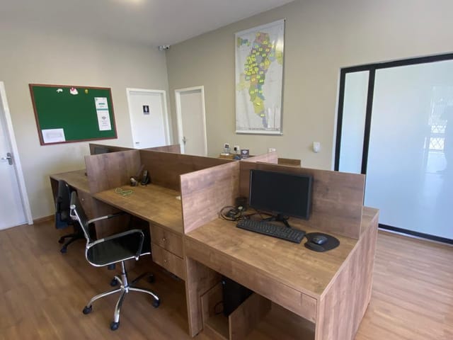 Casa com 540m², para alugar, no bairro Rio Pequeno em São José dos Pinhais