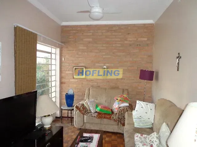 Casa com 270m² 2 quartos e 1 banheiro, à venda, no bairro Centro em Rio Claro