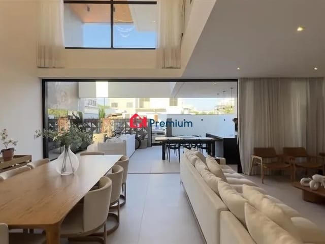 Casa 4 quartos e 6 banheiros, à venda, no bairro Recreio dos Bandeirantes em Rio de Janeiro