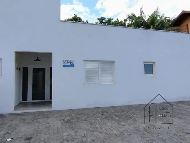 Casa com 602m² 4 quartos e 3 banheiros, para alugar, no bairro Guaecá em São Sebastião