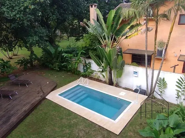 Casa com 602m² 4 quartos e 3 banheiros, para alugar, no bairro Guaecá em São Sebastião