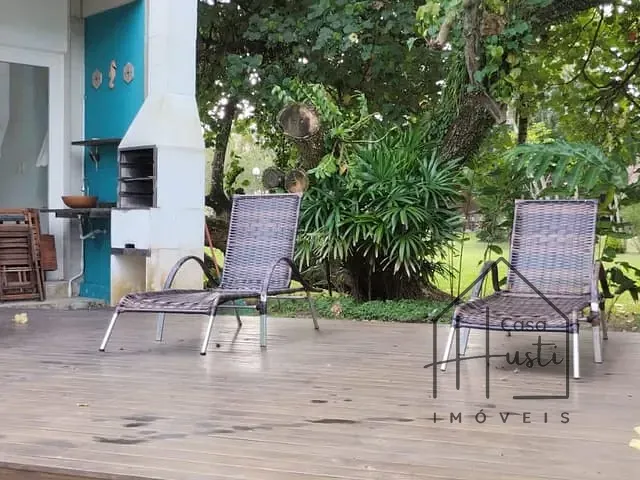Casa com 602m² 4 quartos e 3 banheiros, para alugar, no bairro Guaecá em São Sebastião