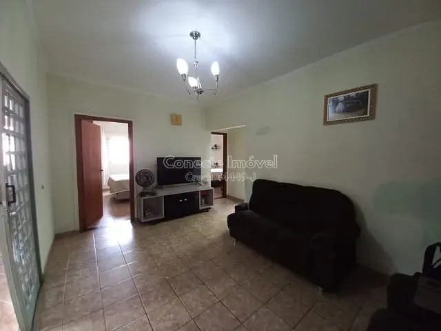 Casa com 366m² 4 quartos e 2 banheiros, à venda, no bairro Parque Orlando Correa Barbosa em Artur Nogueira
