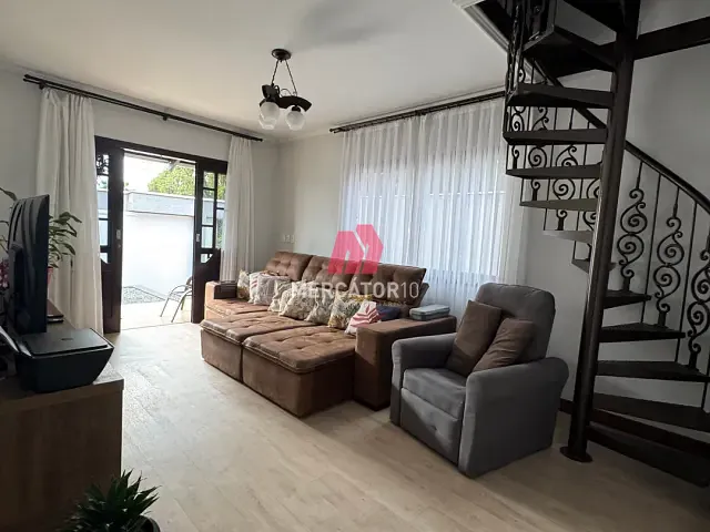 Casa com 426m² 4 quartos e 4 banheiros, à venda, no bairro Velha em Blumenau
