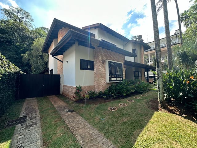 Casa com 800m² 5 quartos e 7 banheiros, à venda, no bairro Não informado em Vinhedo