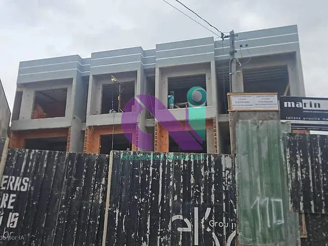 Casa 3 quartos e 4 banheiros, à venda, no bairro Umuarama em Osasco