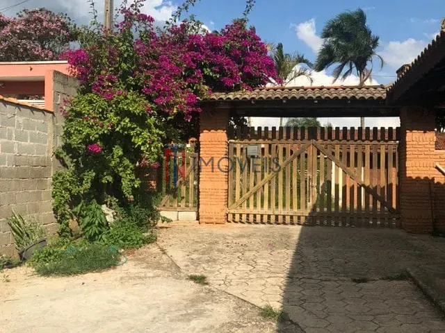 Casa com 3000m² 4 quartos e 3 banheiros, à venda, no bairro Cidade Nova em Bom Jesus dos Perdões