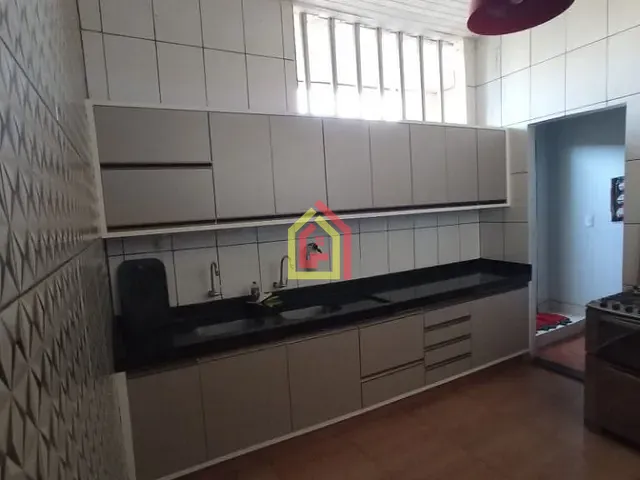 Ponto com 250m², para alugar, no bairro Nova Marabá em Marabá