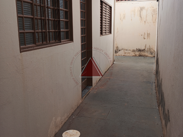 Casa com 144m² 2 quartos e 1 banheiro, à venda, no bairro Vila Imperador em Franca