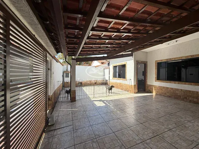 Casa 3 quartos e 2 banheiros, à venda, no bairro Campo Alegre em Itatiaia