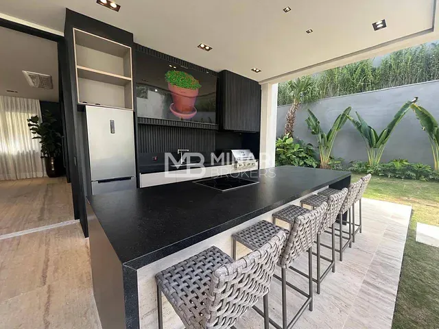Casa 5 quartos e 7 banheiros, à venda, no bairro Alphaville Residencial Um em Barueri