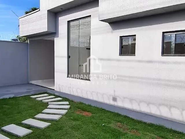 Casa 3 quartos e 2 banheiros, à venda, no bairro Setor Central em Aparecida de Goiânia
