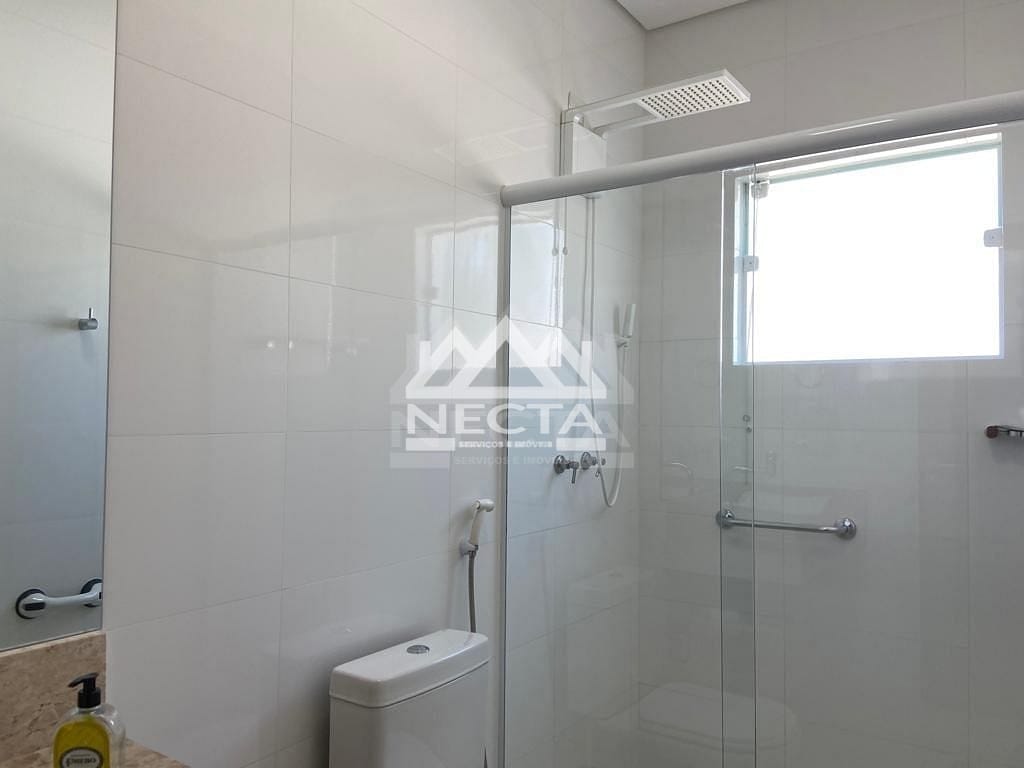 Casa, 4 quartos, 353 m² - Foto 48