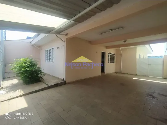 Casa com 279m² 3 quartos e 2 banheiros, à venda, no bairro Centro em Capivari
