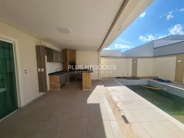 Casa com 220m² 3 quartos e 5 banheiros, à venda, no bairro Condomínio Residencial Villagio milano em Sorocaba