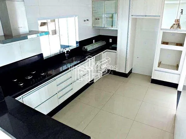 Casa com 220m² 3 quartos e 5 banheiros, à venda, no bairro Condomínio Residencial Villagio milano em Sorocaba