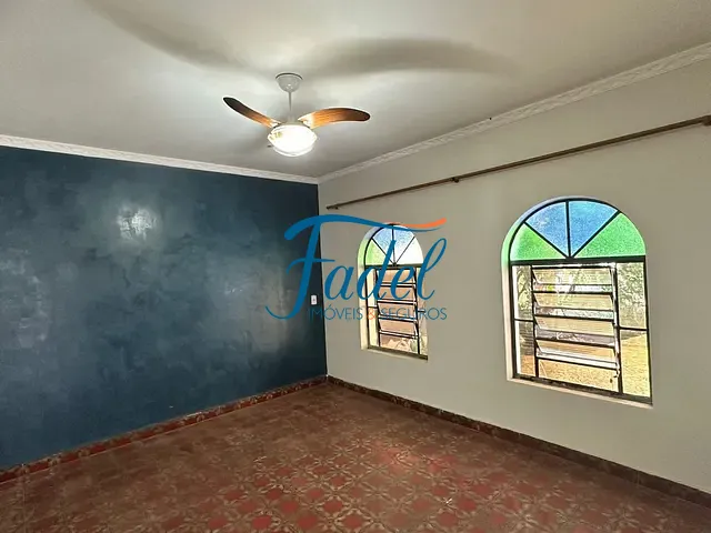 Casa com 325m² 2 quartos e 1 banheiro, à venda, no bairro Vila Aparecida em Conchal