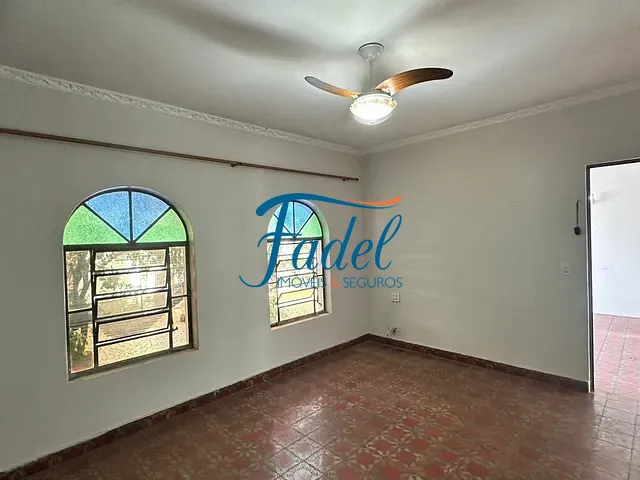 Casa com 325m² 2 quartos e 1 banheiro, à venda, no bairro Vila Aparecida em Conchal