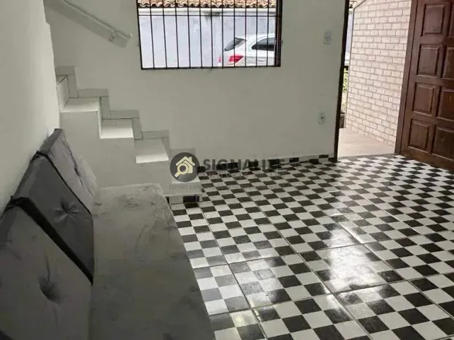 Casa com 75m² 2 quartos e 2 banheiros, à venda, no bairro Jardim Olinda em Cabo Frio