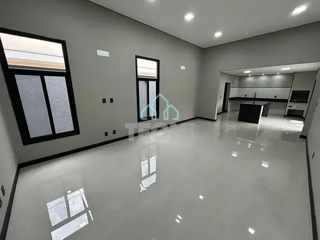 Casa com 300m² 3 quartos e 3 banheiros, à venda, no bairro Jardim Santa Teresa em Taubaté