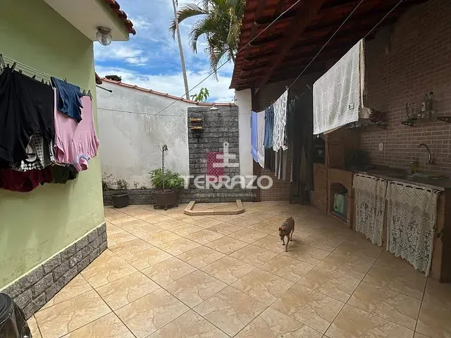 Casa 3 quartos e 3 banheiros, à venda, no bairro Casa de Pedra em Volta Redonda