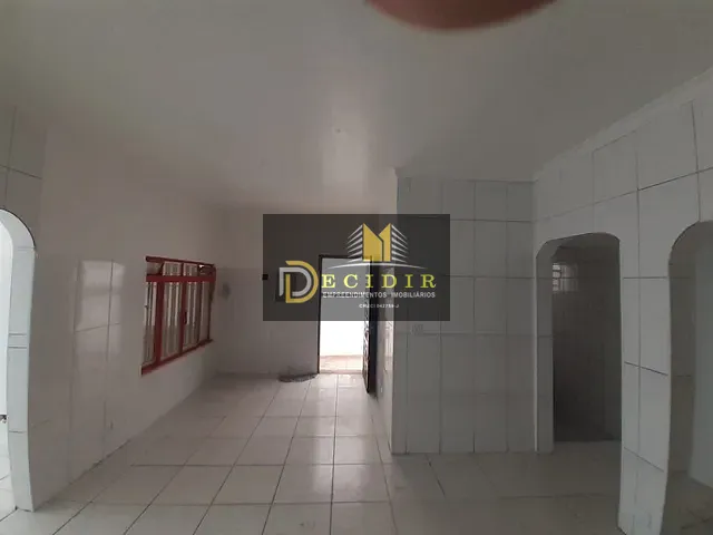 Casa para alugar, no bairro Vila Regente Feijó em São Paulo