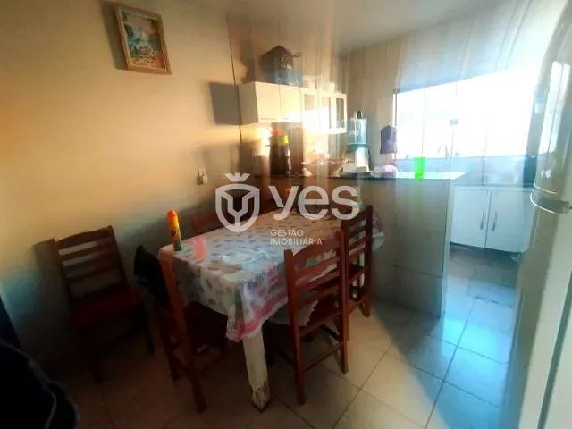 Casa com 300m² 2 quartos e 1 banheiro, à venda, no bairro Vila Fertiza em Araxá