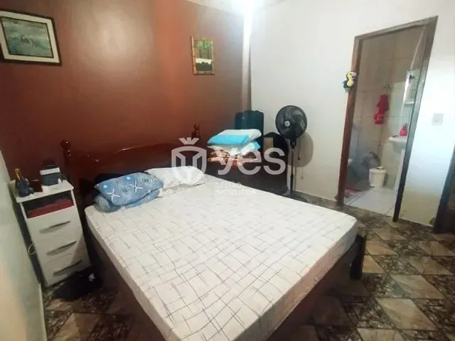 Casa com 300m² 2 quartos e 1 banheiro, à venda, no bairro Vila Fertiza em Araxá