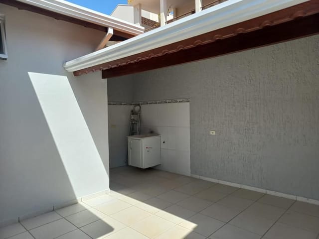 Casa com 150m² 2 quartos e 2 banheiros, à venda, no bairro Jardim Santo André em São João da Boa Vista