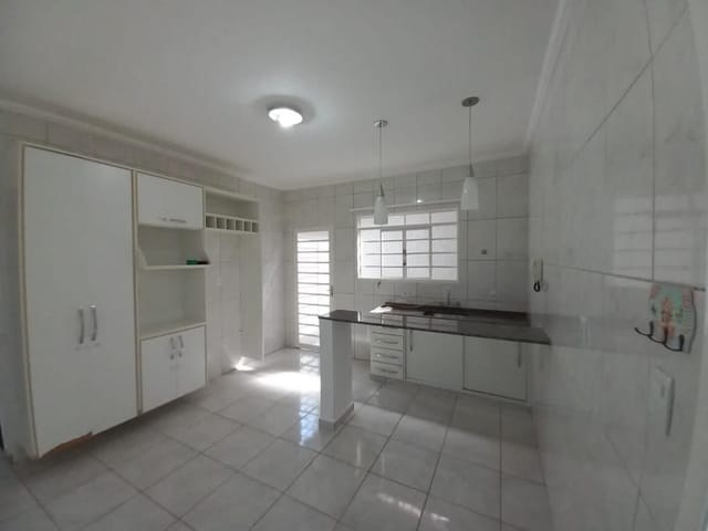 Casa com 150m² 2 quartos e 2 banheiros, à venda, no bairro Jardim Santo André em São João da Boa Vista