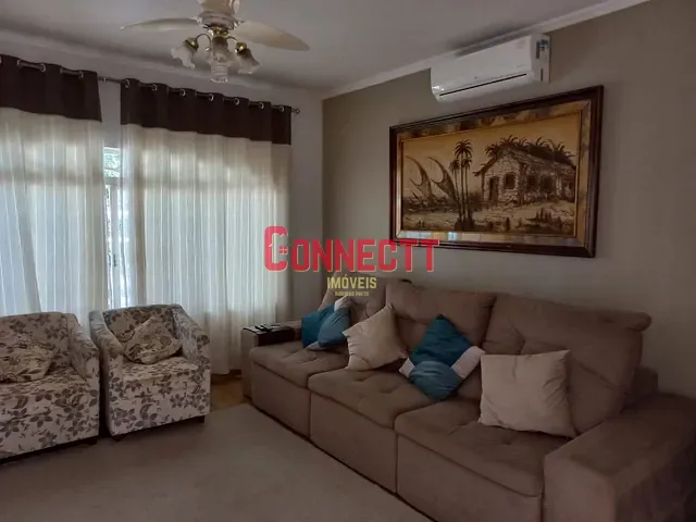 Casa com 200m² 4 quartos e 3 banheiros, à venda, no bairro Jardim Castelo Branco em Ribeirão Preto