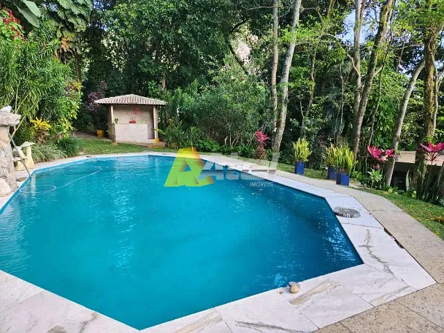 Casa com 581m² 3 quartos e 7 banheiros, à venda, no bairro Itanhangá em Rio de Janeiro