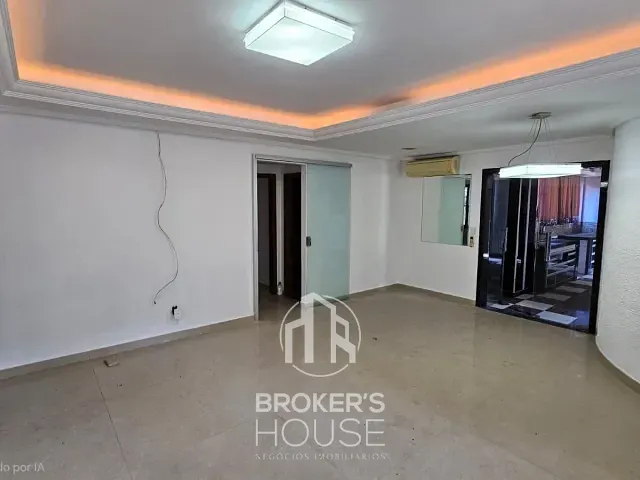 Casa 5 quartos e 6 banheiros, à venda, no bairro Fradinhos em Vitória