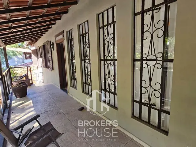 Casa 5 quartos e 6 banheiros, à venda, no bairro Fradinhos em Vitória