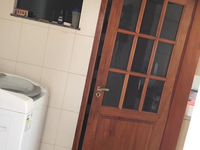 Casa com 145m² 3 quartos e 1 banheiro, à venda, no bairro Orfãs em Ponta Grossa