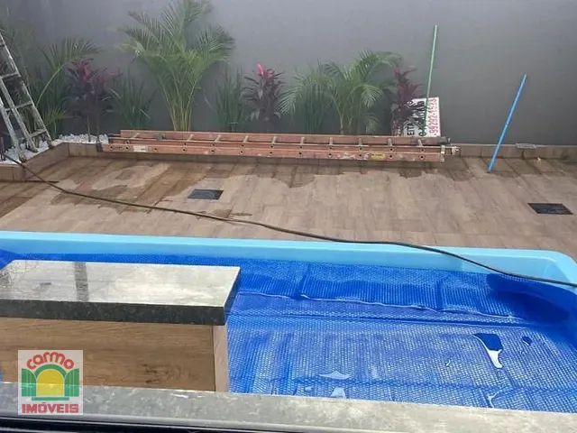 Casa com 300m² 3 quartos e 3 banheiros, à venda, no bairro Itamaraty 4ª Etapa em Anápolis