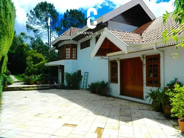 Casa com 2523m² 7 quartos e 6 banheiros, à venda, no bairro Jardim das Flores em Campos Do Jordão