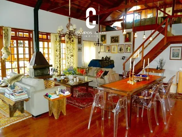 Casa com 2523m² 7 quartos e 6 banheiros, à venda, no bairro Jardim das Flores em Campos Do Jordão